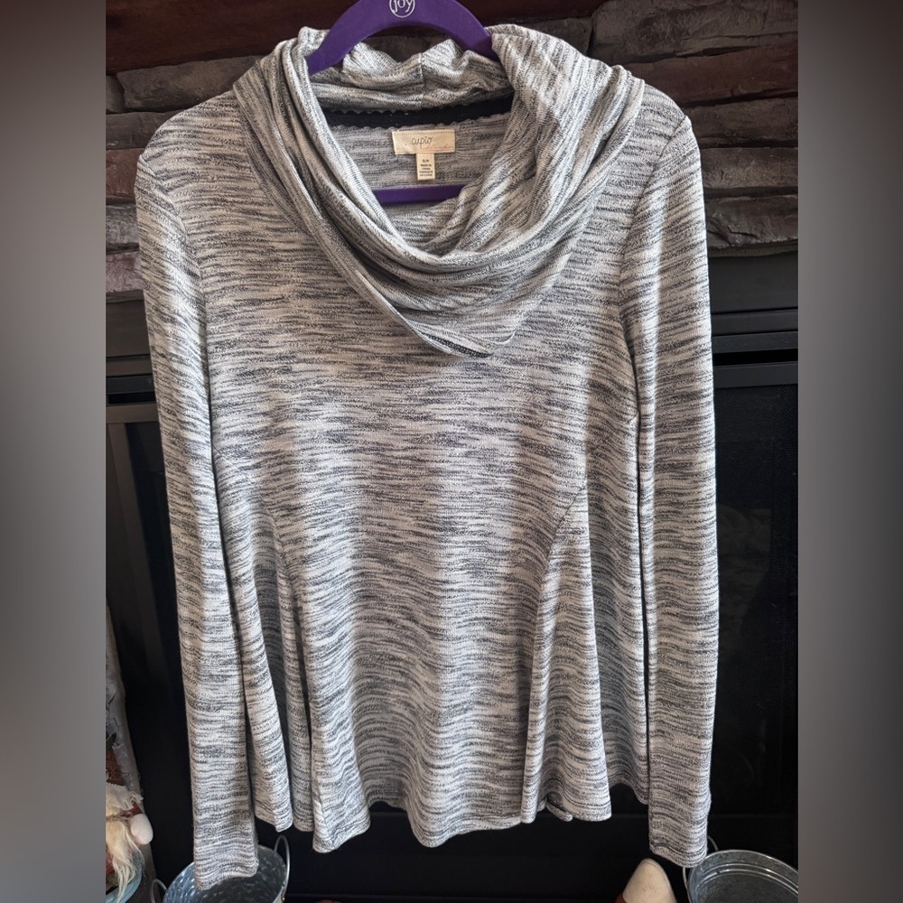 NWOR Cupio Heathered Gray Cowl Neck Sweater Size Small
